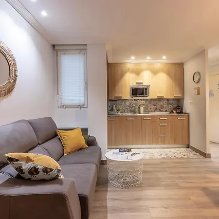 San Mames Termibus With Parking By Aston Apartamento Bilbao